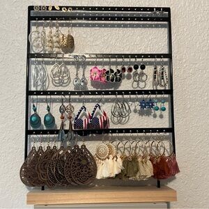 Black Metal Earring Organizer